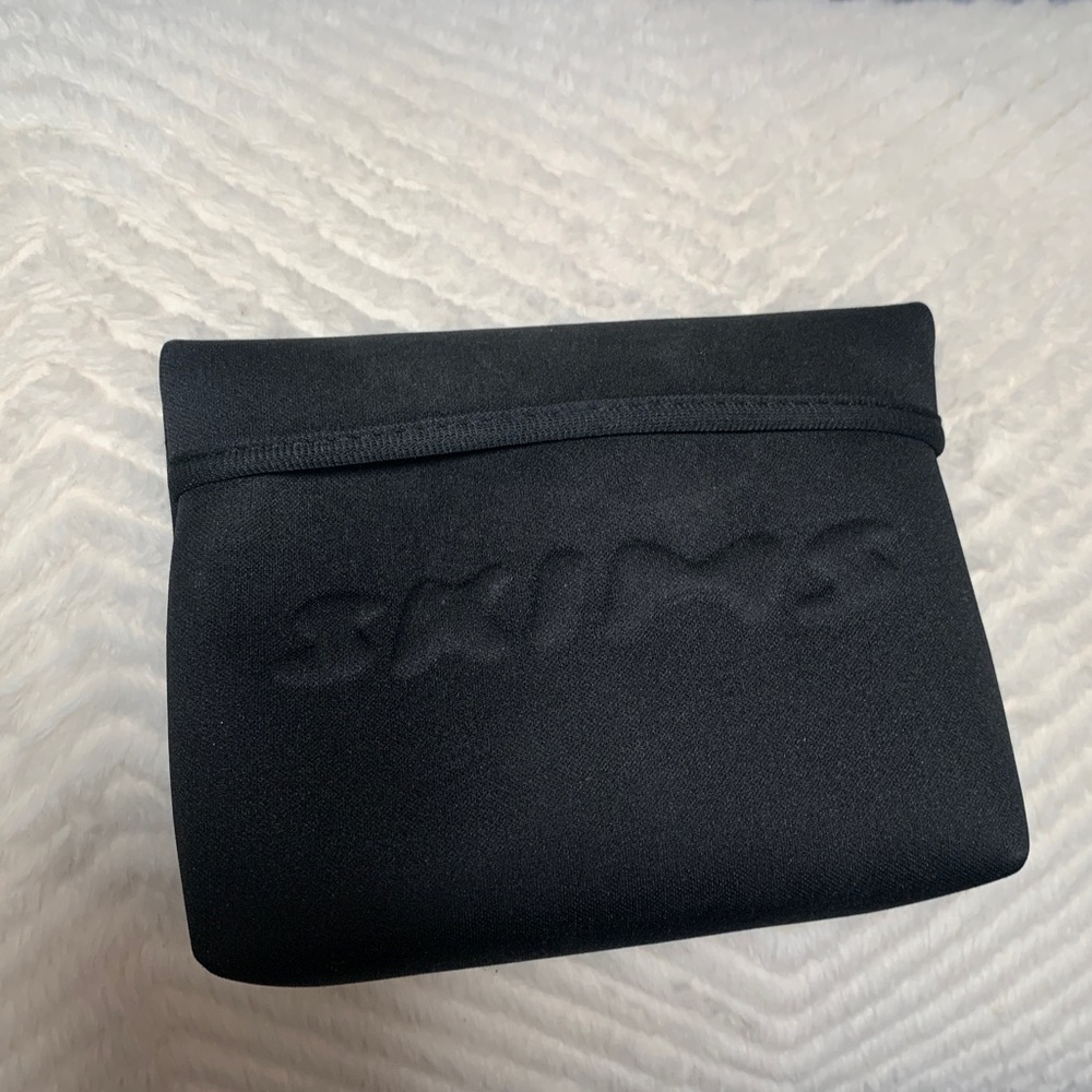 SKIMS POUCH